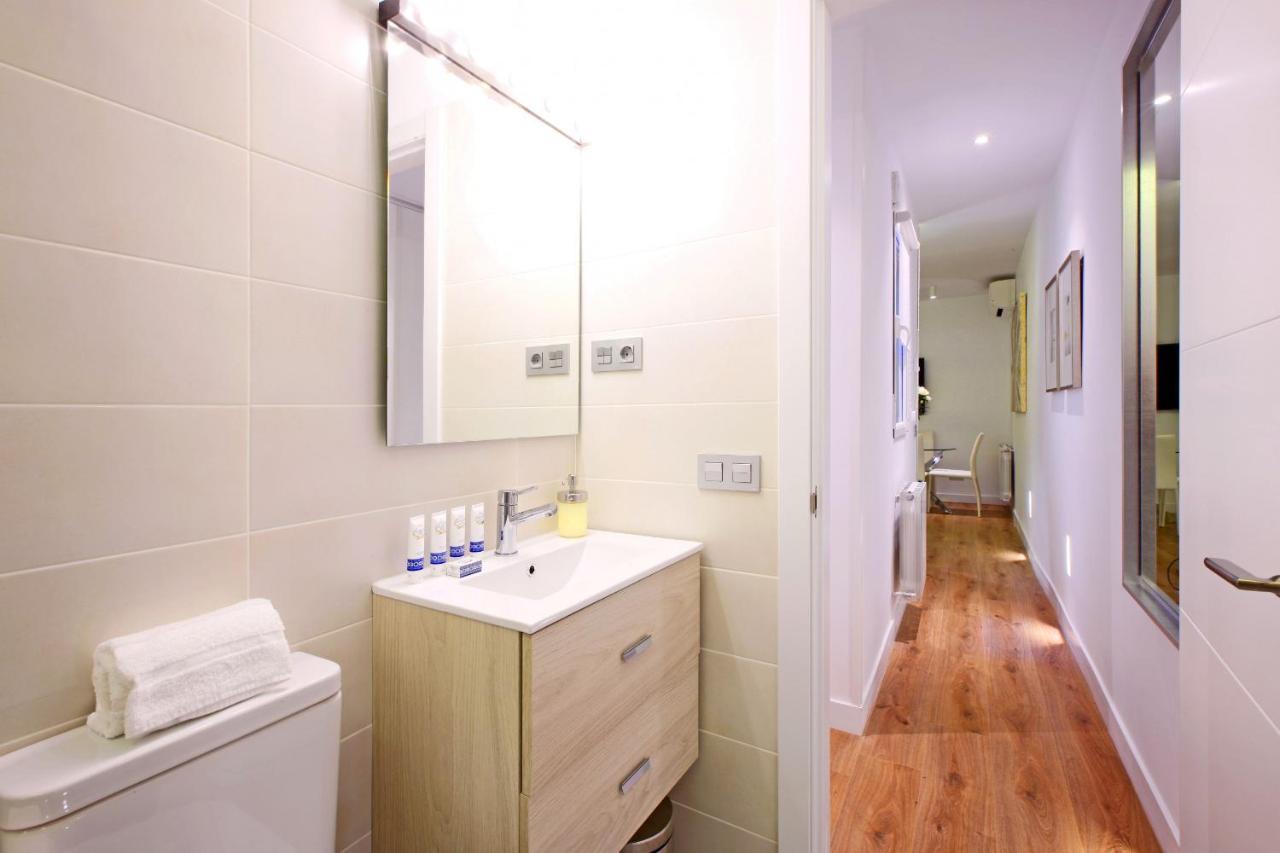 Malasana Chic By Madflats Collection Apartment มาดริด ภายนอก รูปภาพ
